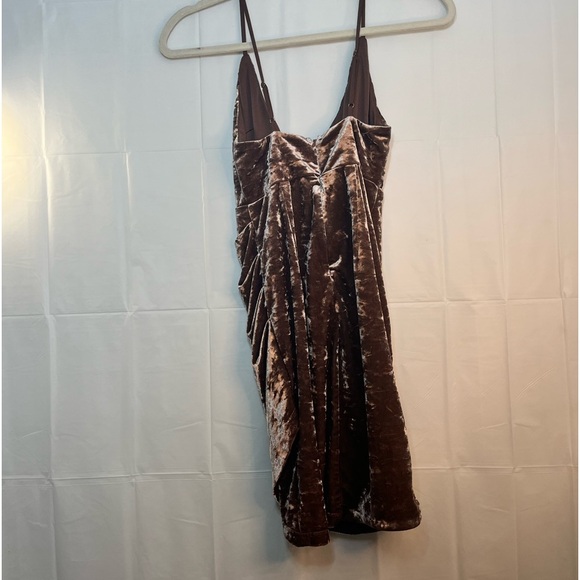 Velvet violet forever 21 size small spaghetti strap - Picture 2 of 3